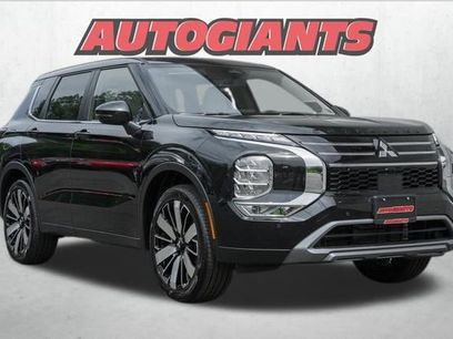 New 2025 Mitsubishi Outlander SE