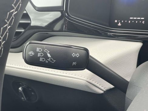 New 2026 Volkswagen Taos S FWD image 22