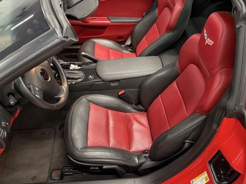 Used 2013 Chevrolet Corvette Grand Sport w/ 2LT Preferred Equipment Group RWD image 39