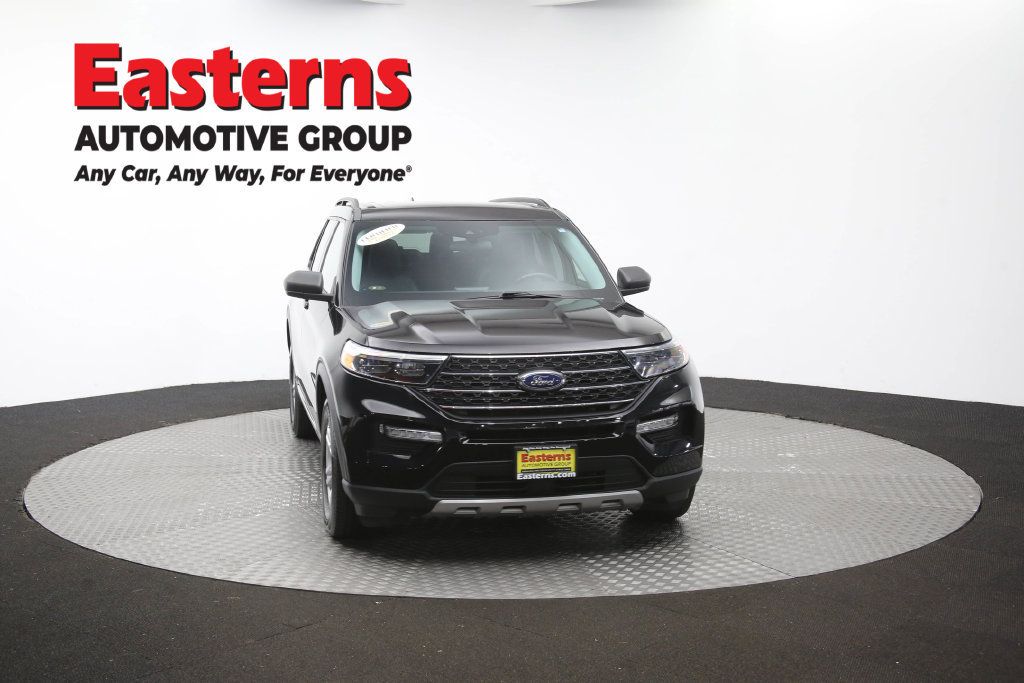 Used 2022 Ford Explorer XLT w/ Equipment Group 202A AWD/4WD image 48