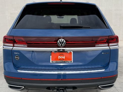 Certified 2025 Volkswagen Atlas SEL image 4