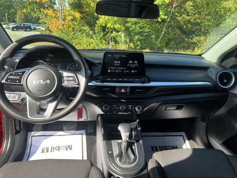 Certified 2023 Kia Forte LXS image 18