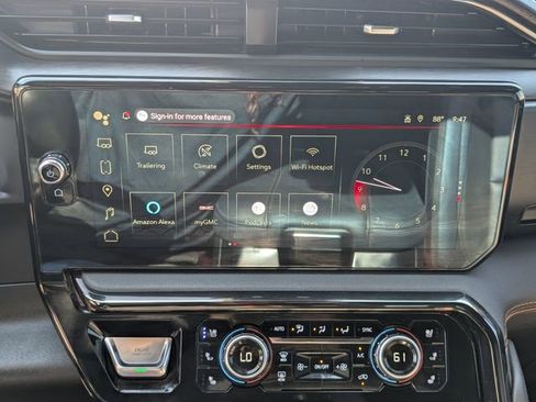 Certified 2024 GMC Sierra 1500 AT4 w/ Technology Package AWD/4WD image 19