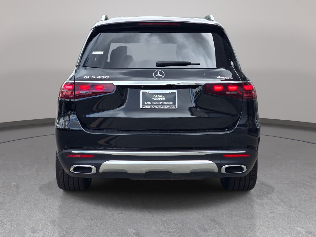 Used 2025 Mercedes-Benz GLS 450 4MATIC image 7