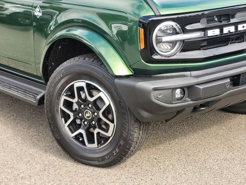 New 2025 Ford Bronco Outer Banks image 6