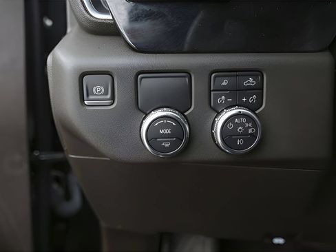 Used 2022 GMC Sierra 1500 SLT RWD image 15