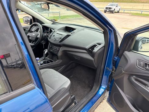 Used 2018 Ford Escape S FWD image 15