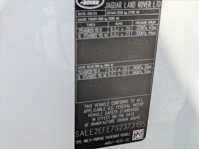 Certified 2025 Land Rover Defender 110 X-Dynamic SE AWD/4WD image 26