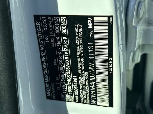 Used 2021 Mercedes-Benz GLB 250 4MATIC image 35