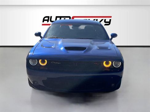 Used 2019 Dodge Challenger R/T Scat Pack image 2