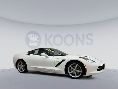 Used 2017 Chevrolet Corvette Stingray Coupe w/ 2LT Preferred Equipment Group image 7