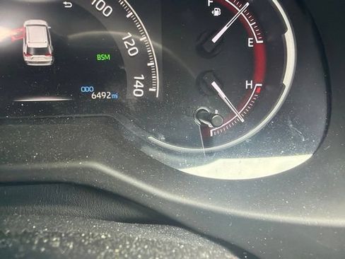 Certified 2024 Toyota RAV4 LE AWD/4WD image 4