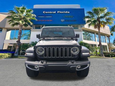 Certified 2025 Jeep Wrangler Unlimited Sahara w/ Safety Group image 3