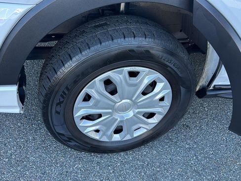 Used 2022 Ford Transit 350 XLT image 26