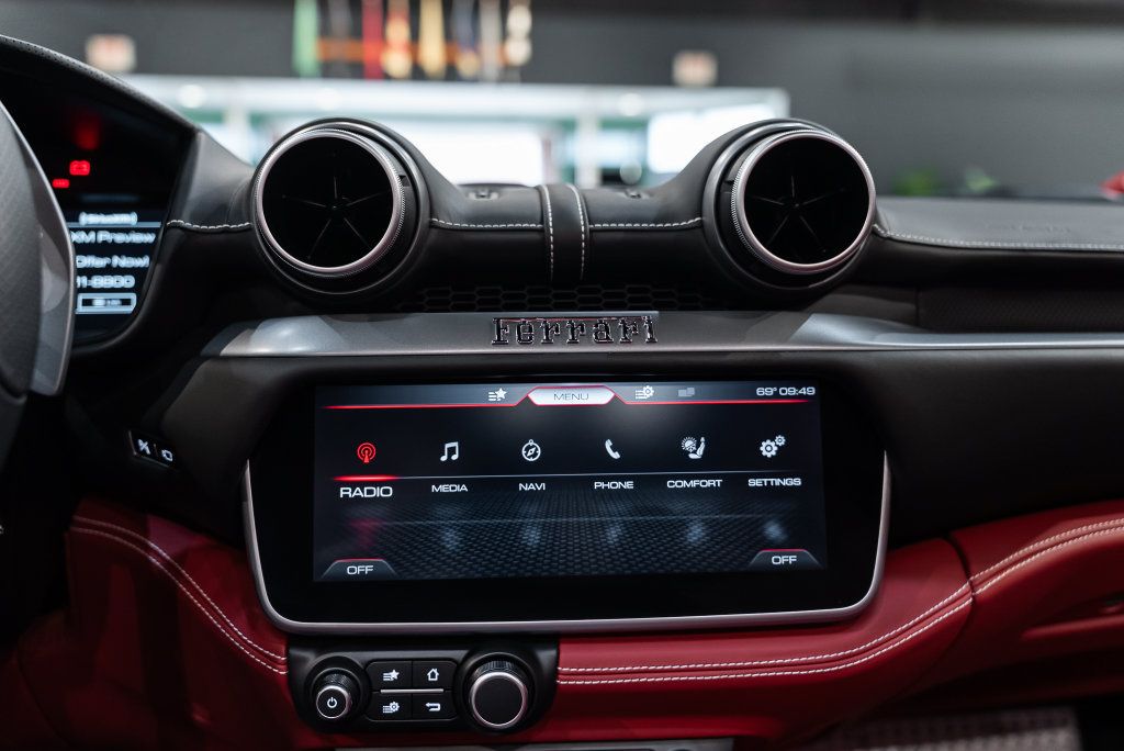Used 2022 Ferrari Portofino M RWD image 36