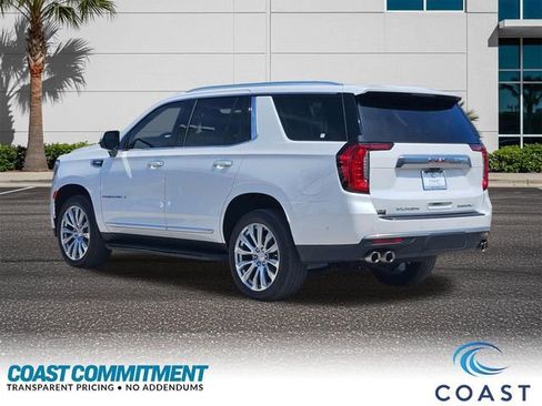 Used 2024 GMC Yukon Denali w/ Advanced Technology Package AWD/4WD image 8