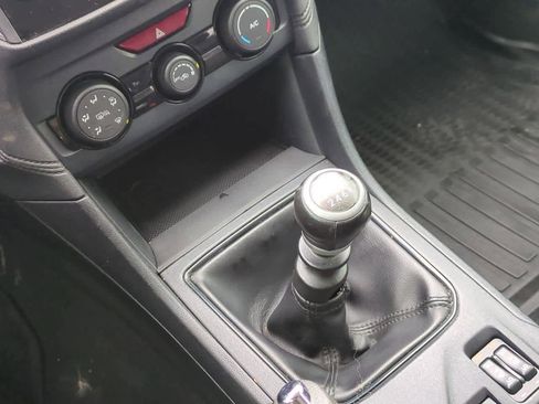 Used 2019 Subaru Crosstrek 2.0i Premium image 29