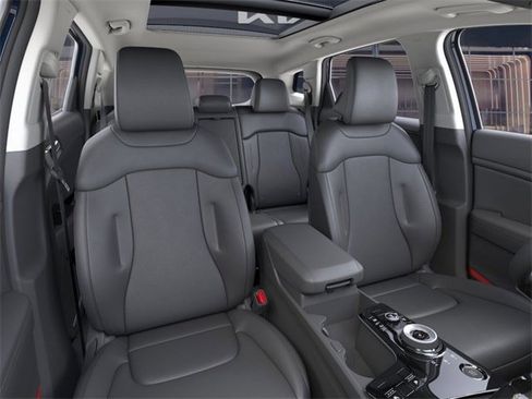 Used 2025 Kia Sportage EX w/ EX Premium Package image 15
