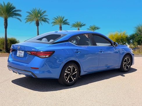 Used 2024 Nissan Sentra SV FWD image 5