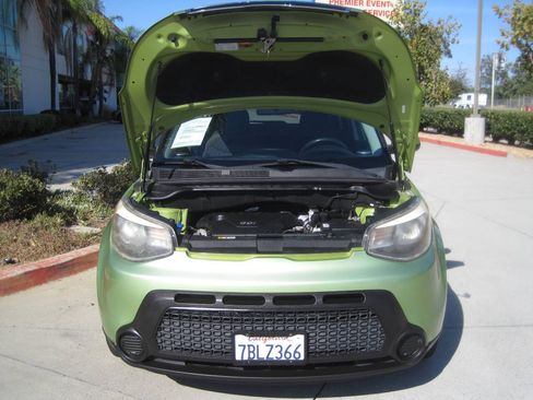 Used 2016 Kia Soul FWD image 13