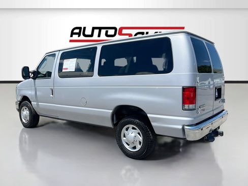 Used 2014 Ford E-350 and Econoline 350 XLT RWD image 5