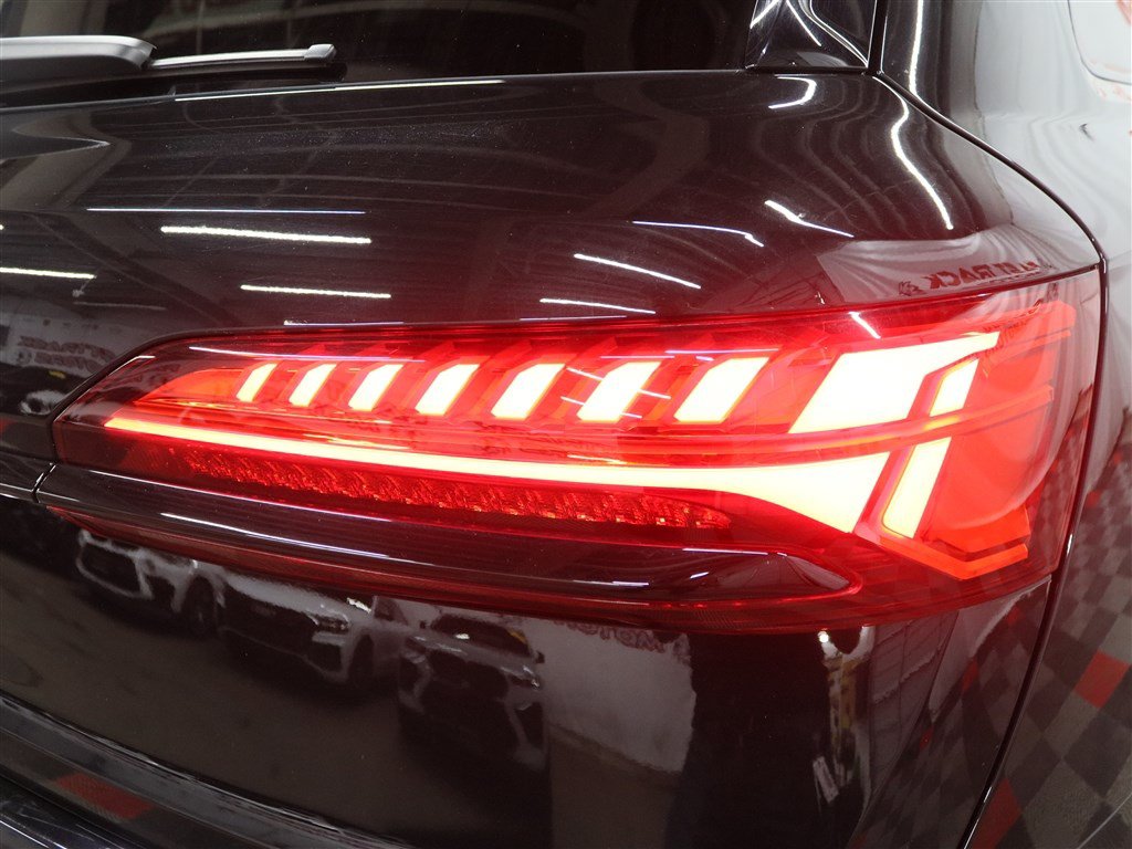Used 2025 Audi Q7 3.0T Prestige AWD/4WD image 10