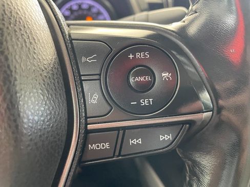 Used 2021 Toyota Camry SE image 36