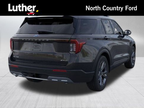 New 2026 Ford Explorer Active image 8