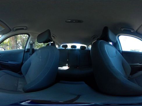 Used 2025 Kia K4 LXS image 44