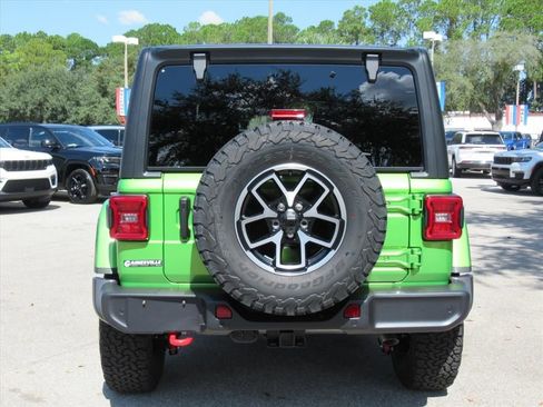 New 2025 Jeep Wrangler Unlimited Rubicon w/ Technology Group image 5