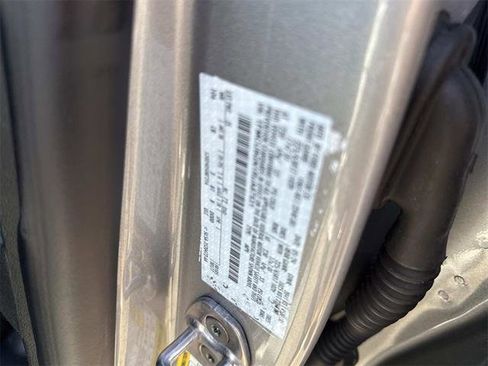 Used 2024 Ford Escape Active image 86