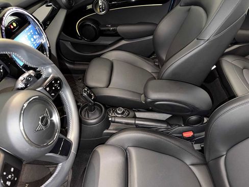 Used 2023 MINI Cooper S image 18