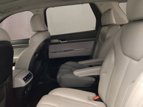 Used 2021 Hyundai Palisade SEL w/ Premium Package FWD image 18