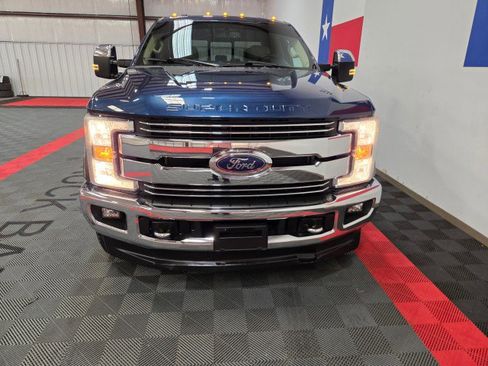 Used 2017 Ford F250 Lariat w/ Chrome Package image 22