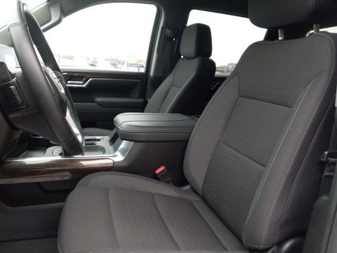 Used 2025 GMC Sierra 1500 Elevation image 27