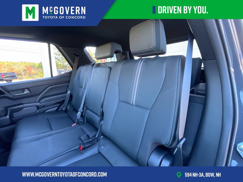 Used 2026 Toyota 4Runner Limited AWD/4WD image 18