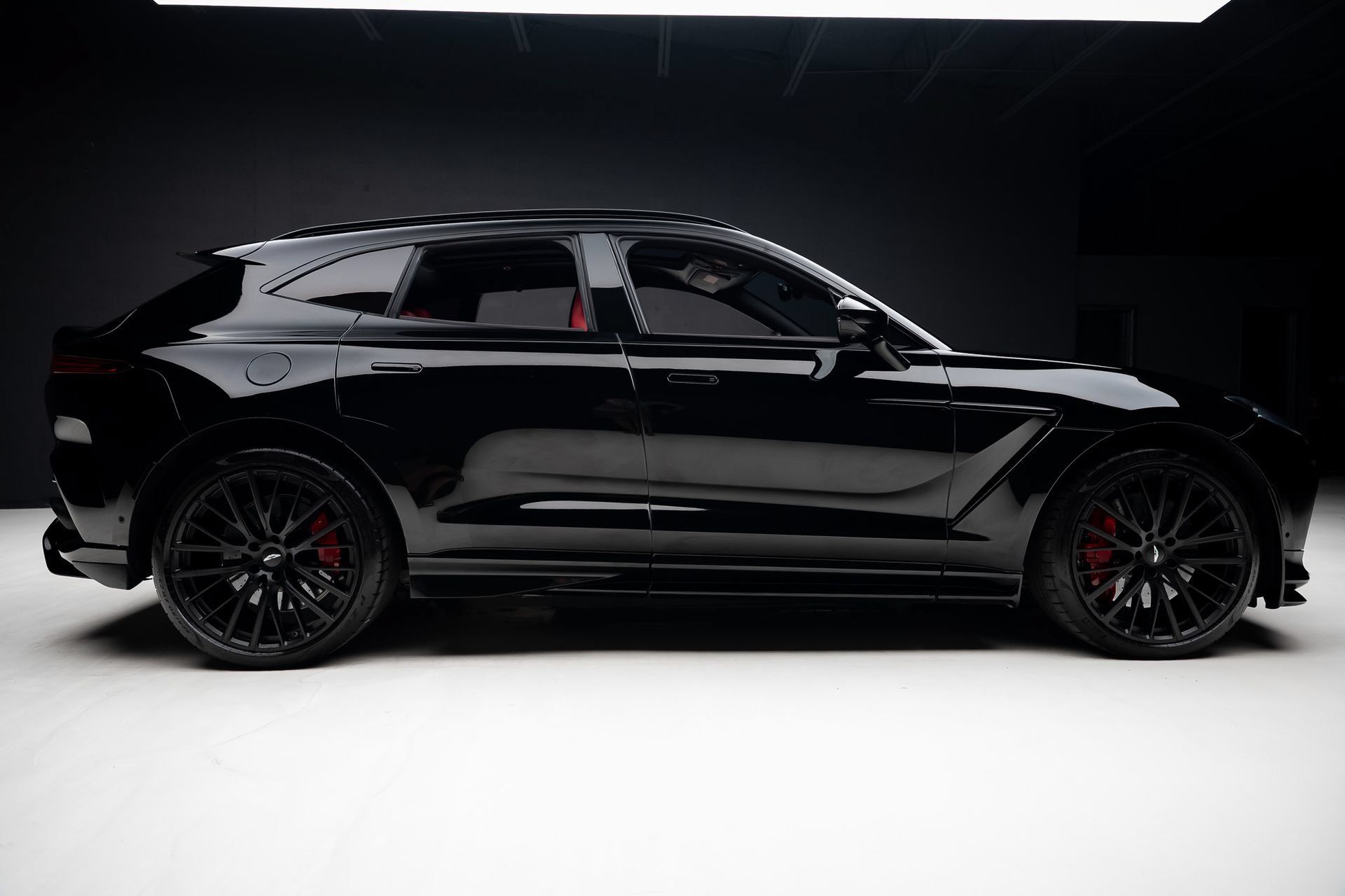 Used 2023 Aston Martin DBX 707 AWD/4WD image 34