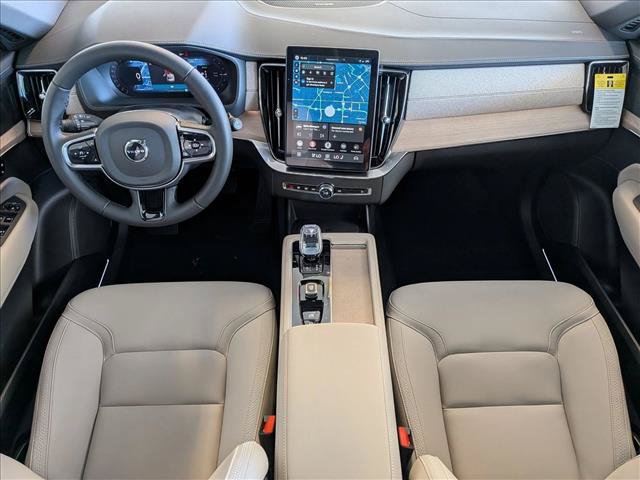New 2026 Volvo XC90 T8 Plus w/ Protection Package Premier AWD/4WD image 16