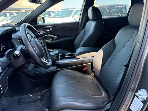 Certified 2025 Acura RDX SH-AWD image 12