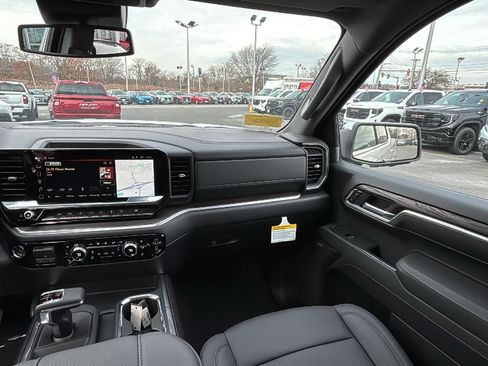 New 2026 GMC Sierra 1500 SLT w/ SLT Premium Plus Package image 29