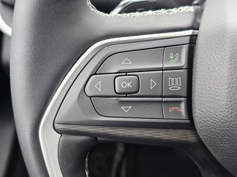 New 2025 Jeep Grand Cherokee L Altitude image 17