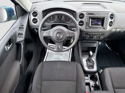 Used 2017 Volkswagen Tiguan Limited image 16