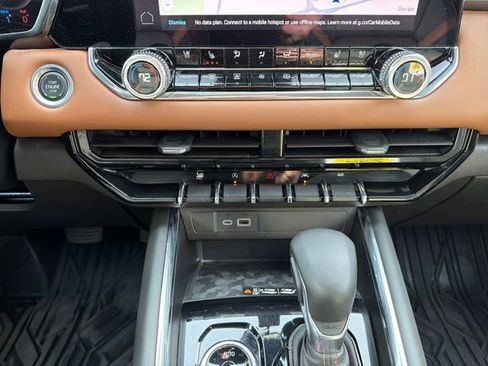 Used 2024 GMC Canyon AT4 w/ AT4 Premium Package image 28