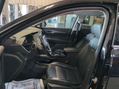 Used 2023 Buick Envision Avenir image 20