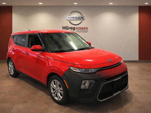 Used 2020 Kia Soul LX image 4