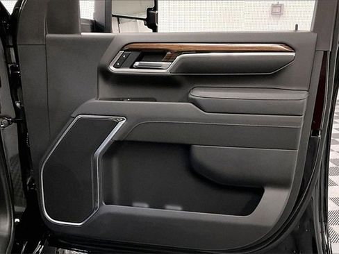 Used 2025 Chevrolet Silverado 2500 LT w/ Trail Boss Package image 18