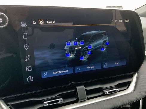 New 2026 Chevrolet Equinox LT w/ Convenience Package II FWD image 38