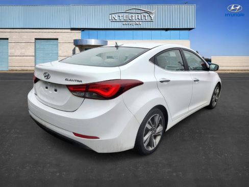 Used 2016 Hyundai Elantra Limited image 3