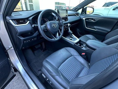 Used 2021 Toyota RAV4 XSE image 8