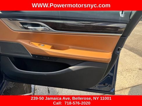 Used 2022 BMW 750Li xDrive AWD/4WD image 28